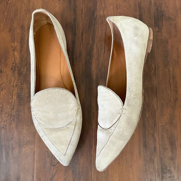 M. GEMI “The Gia” Pointed Toe Suede Flat in Taupe with Gold Accent - Picture 2 of 13